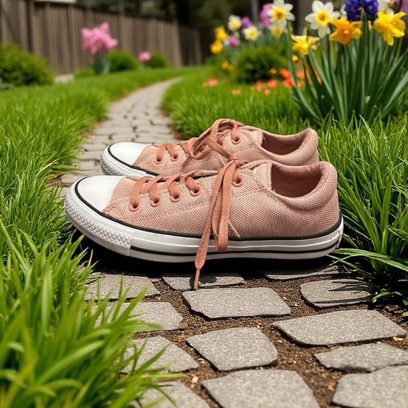 Converse Chuck Taylor Madison OX Pink All Star Sneakers - Picture 6 of 10